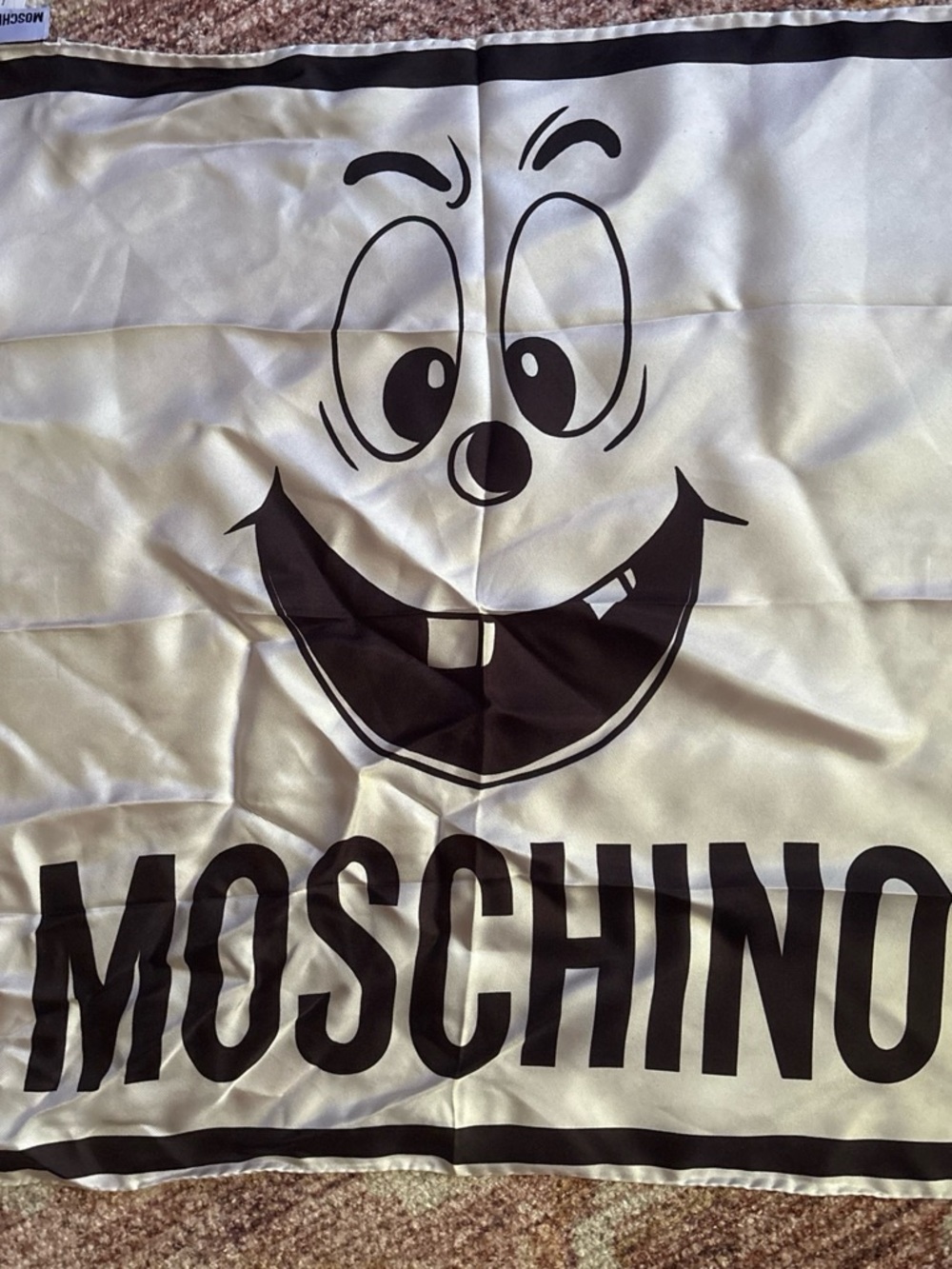 NWTMoschino Smily Cartoon Face Silk Scarf